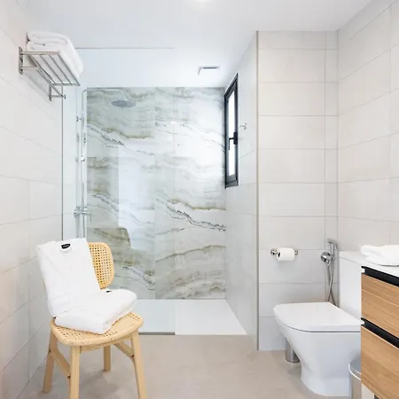 New! Gorvorana 2 - Up To 10 Guests, Private Pool 펜션