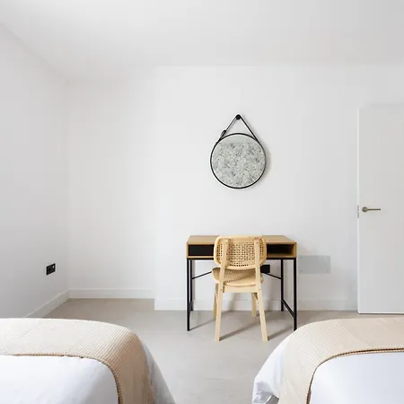 New! Gorvorana 2 - Up To 10 Guests, Private Pool 펜션