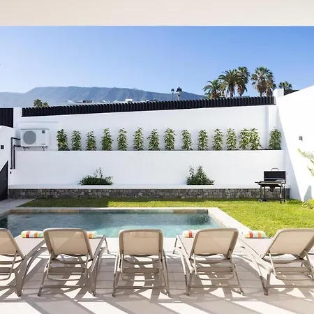 New! Gorvorana 2 - Up To 10 Guests, Private Pool 펜션 *